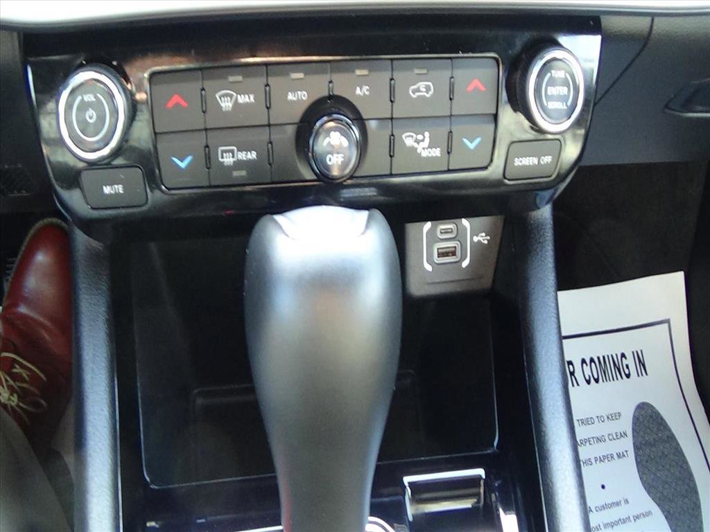 Used 2024 Jeep Compass Limited w/ Elite Group image 29