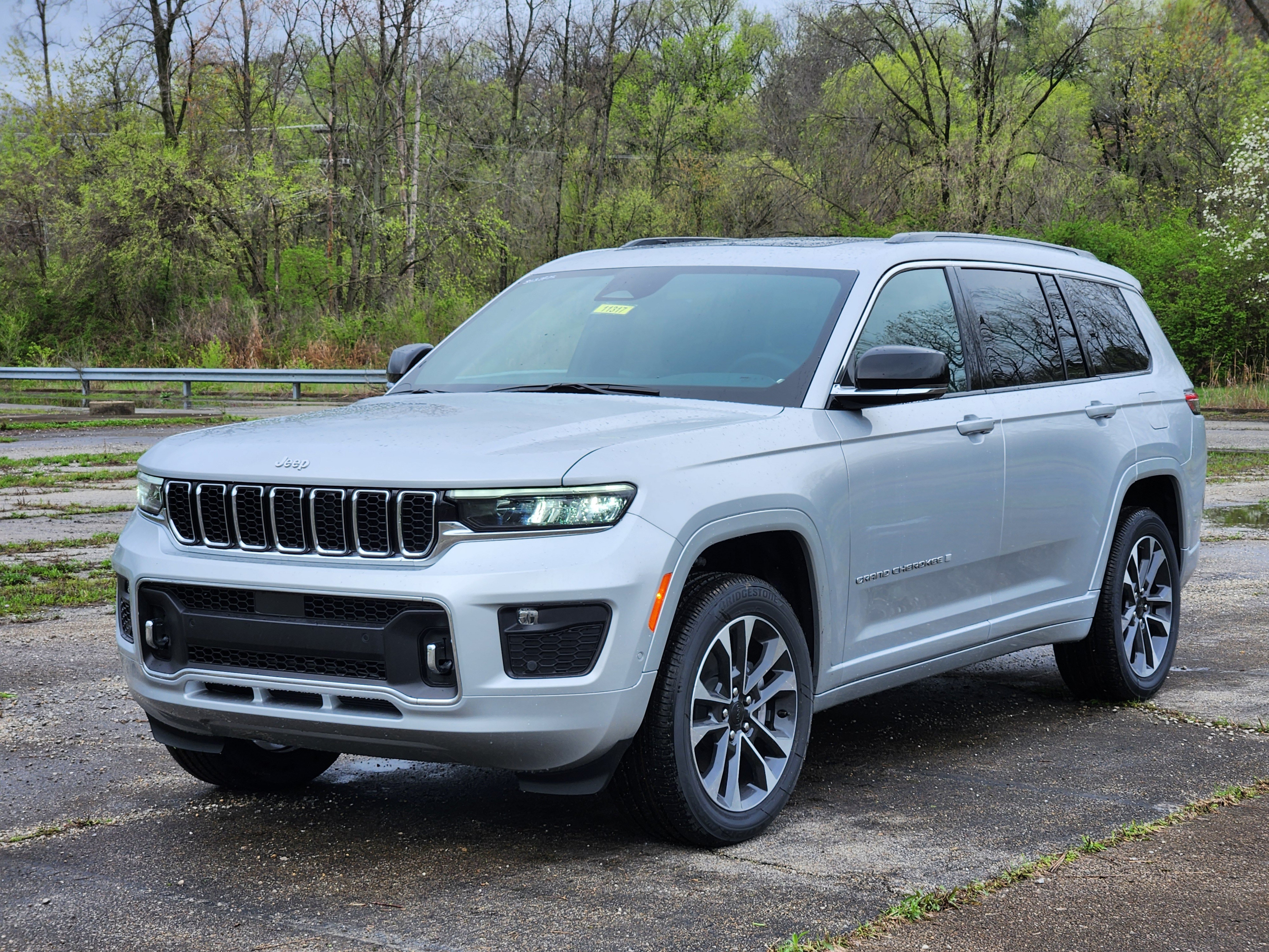 New 2025 Jeep Grand Cherokee L Overland AWD/4WD image 15