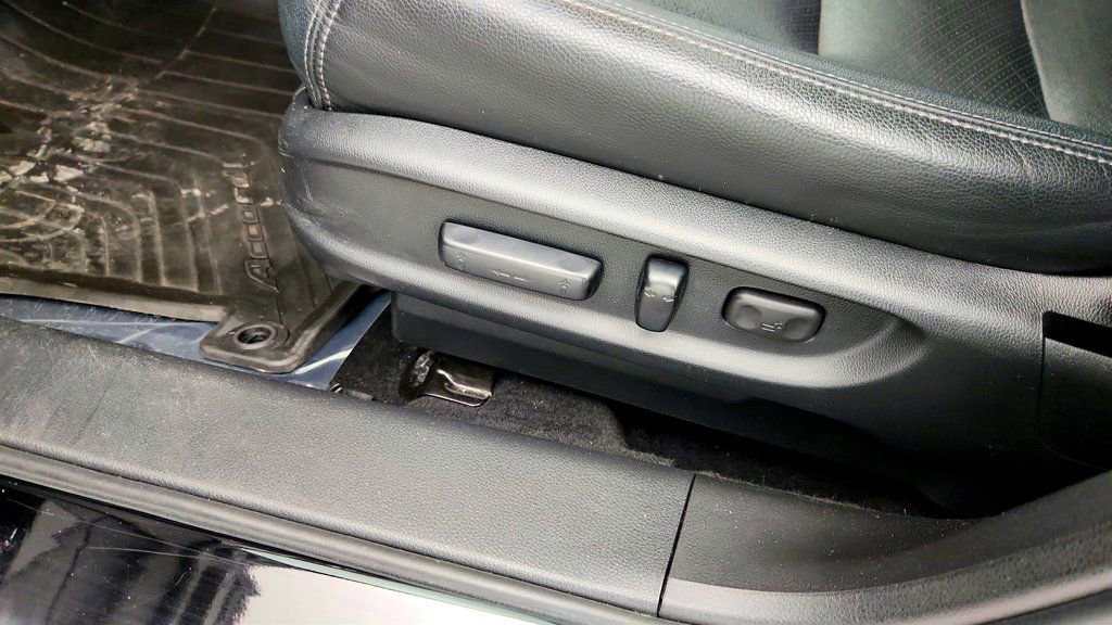 Used 2017 Honda Accord EX-L image 12