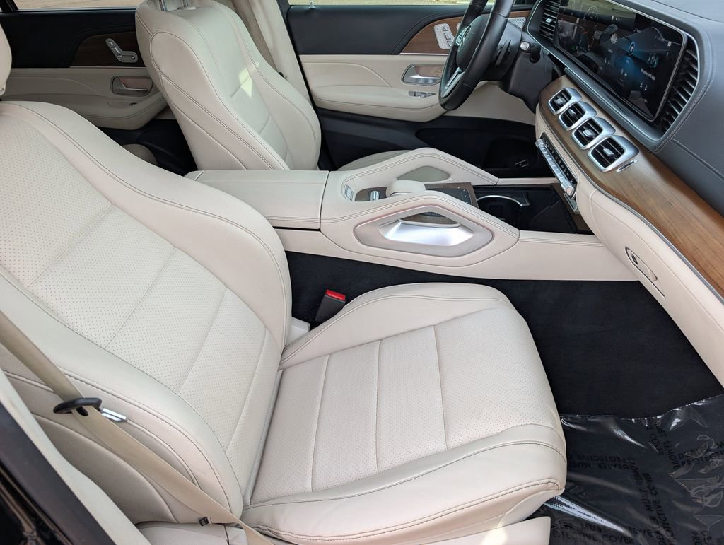 Used 2022 Mercedes-Benz GLS 450 4MATIC image 12