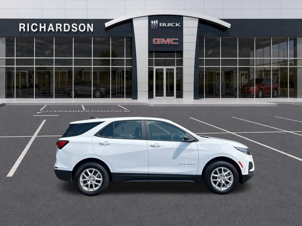 Used 2024 Chevrolet Equinox LS AWD/4WD image 6