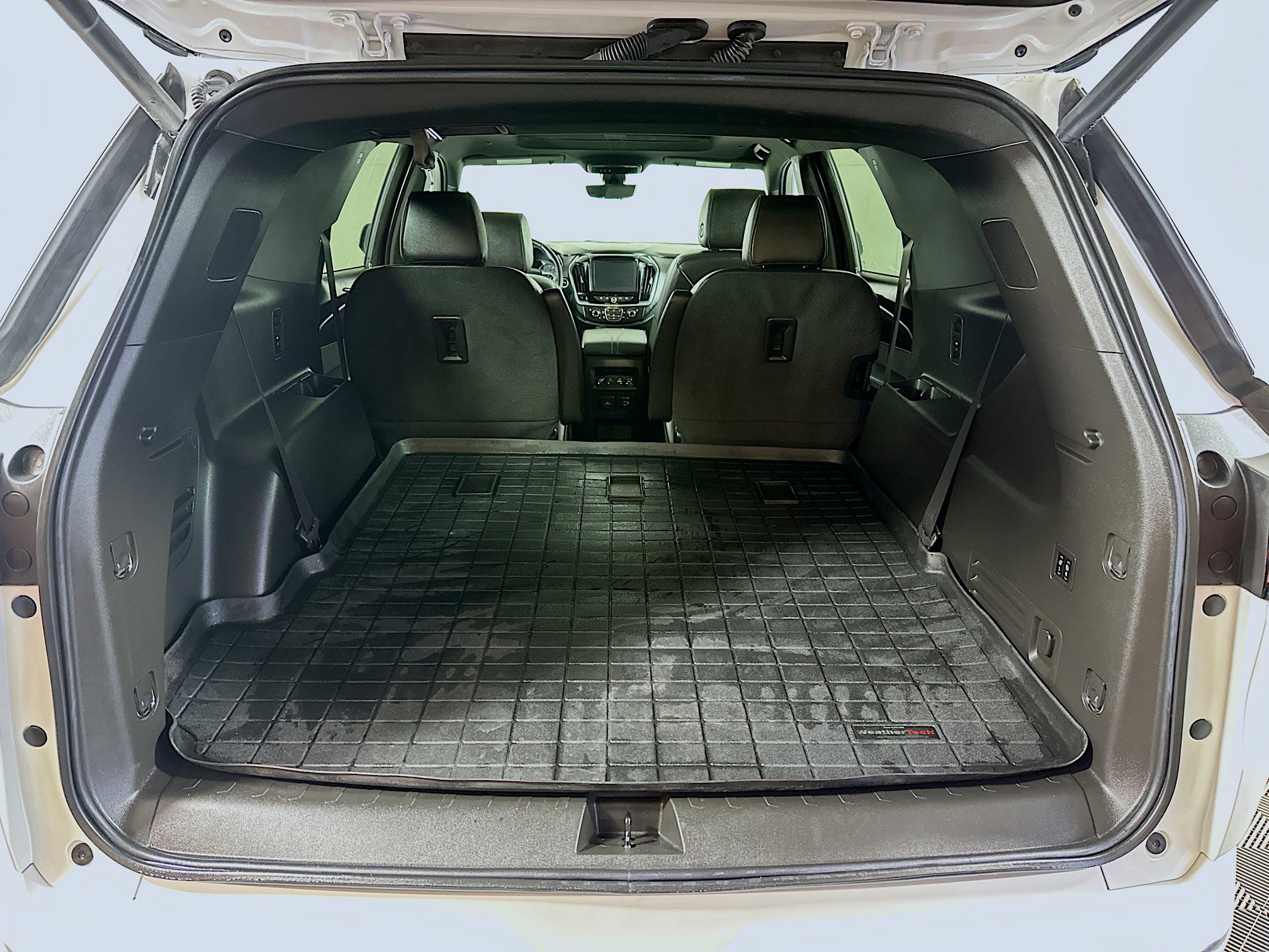 Used 2023 Chevrolet Traverse High Country image 28