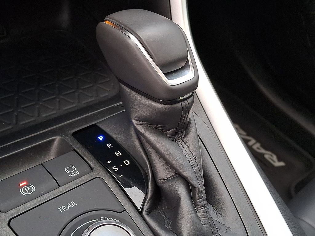 Used 2020 Toyota RAV4 XSE image 13