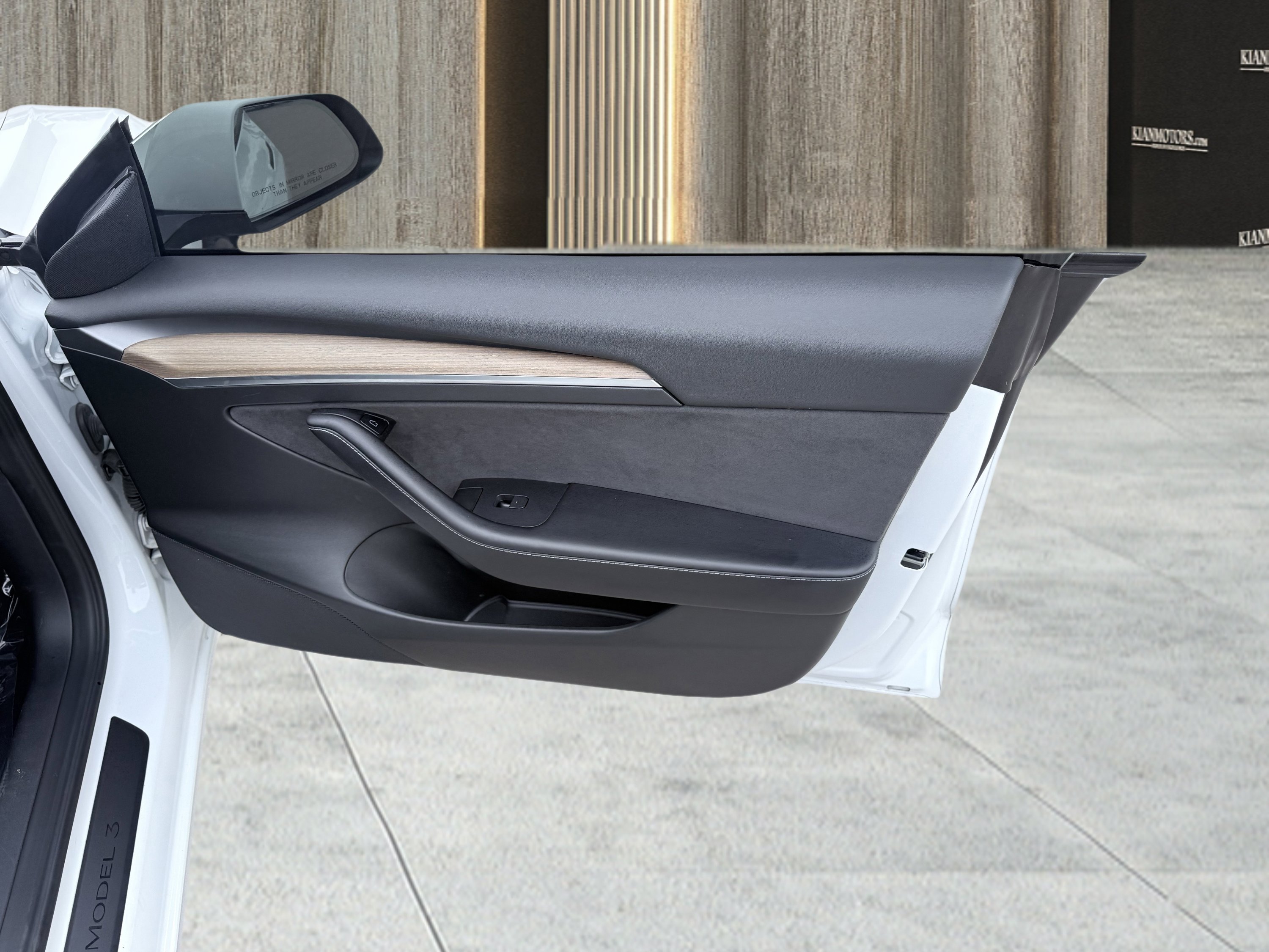 Used 2023 Tesla Model 3 Standard Range image 46