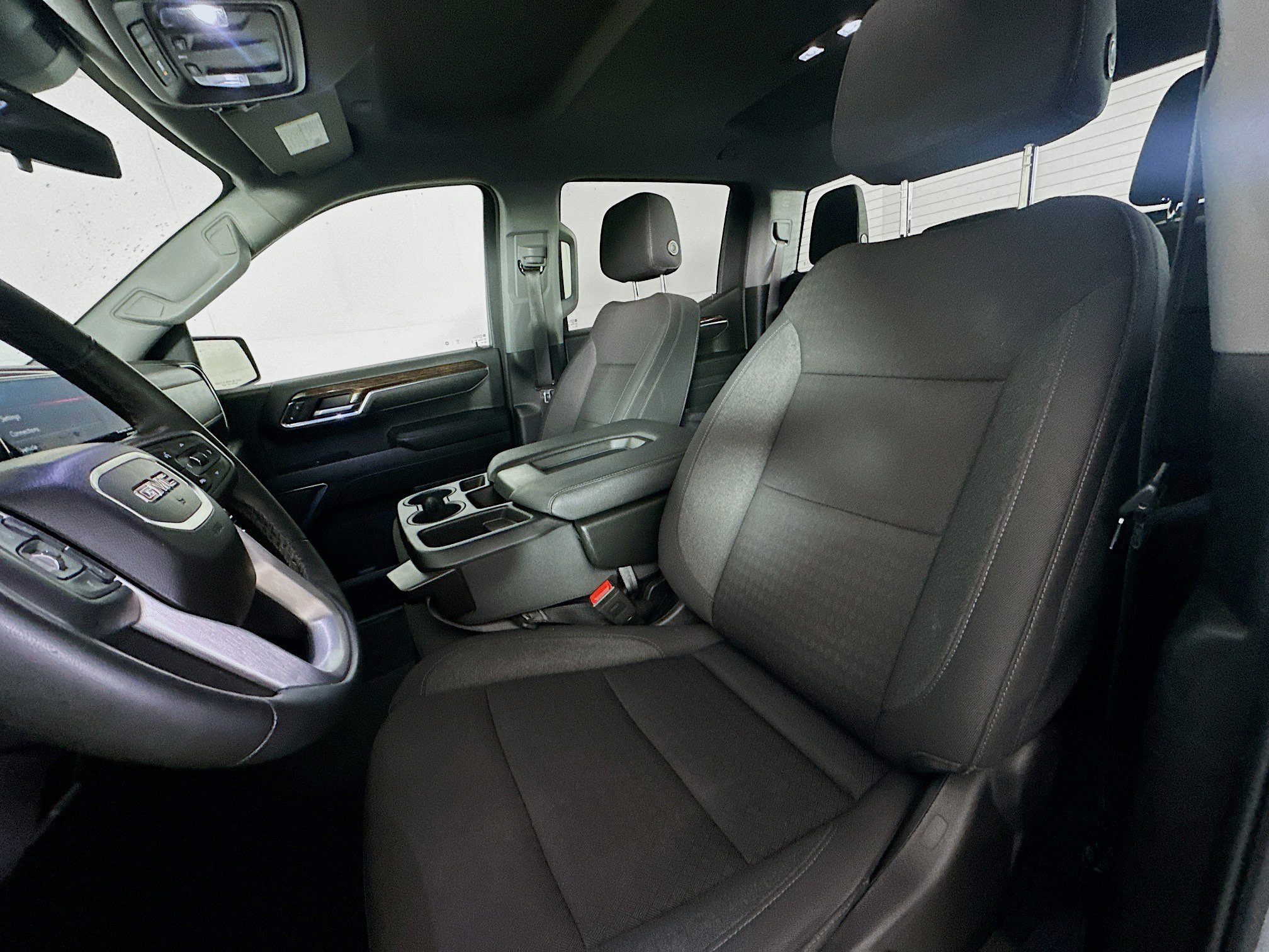 Used 2024 GMC Sierra 1500 Elevation image 13