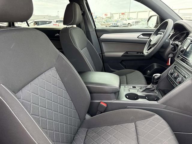 Used 2021 Volkswagen Atlas Cross Sport S image 19