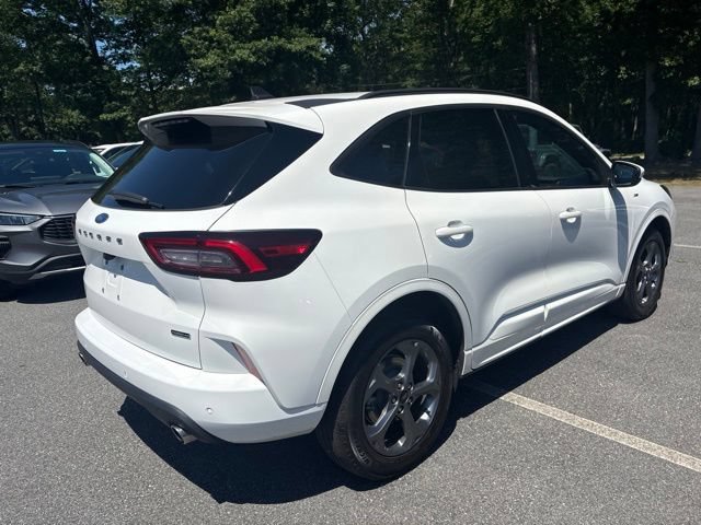 Certified 2023 Ford Escape ST-Line Select w/ Tech Pack #1 AWD/4WD image 5
