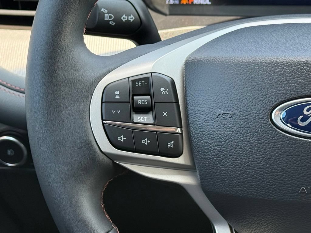 New 2026 Ford Explorer Active w/ Active Comfort Package AWD/4WD image 9