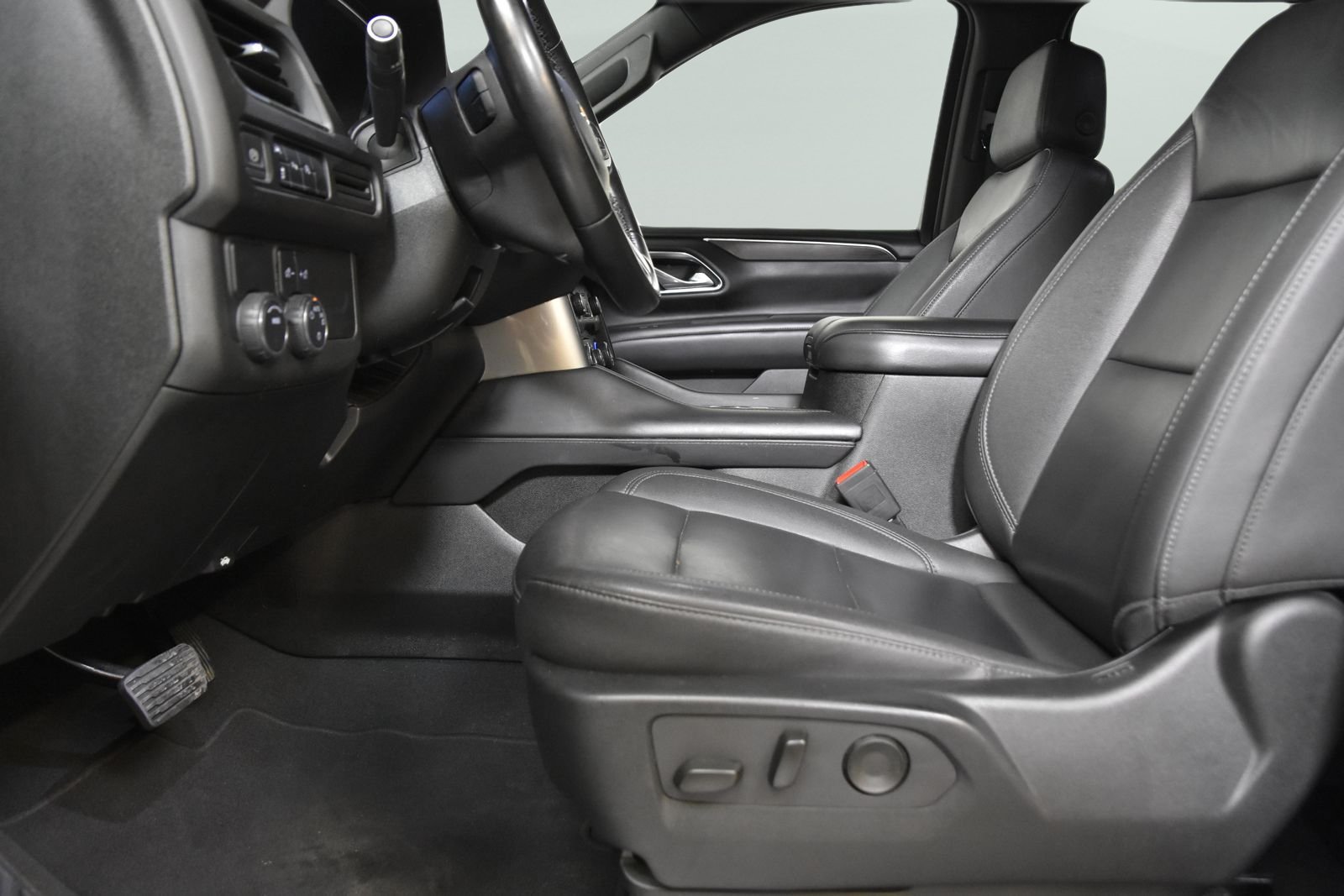 Used 2024 Chevrolet Tahoe LT RWD image 12