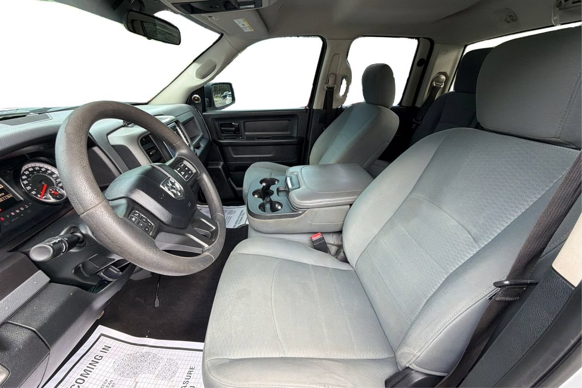 Used 2018 RAM 1500 Express w/ Express Value Package AWD/4WD image 9
