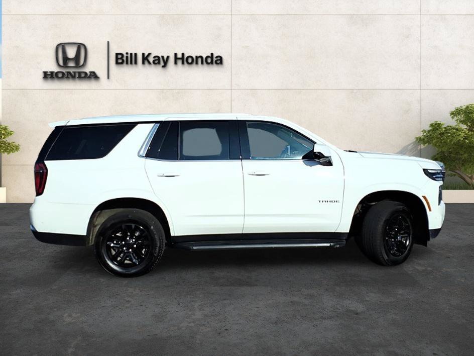 Used 2025 Chevrolet Tahoe LT AWD/4WD image 2