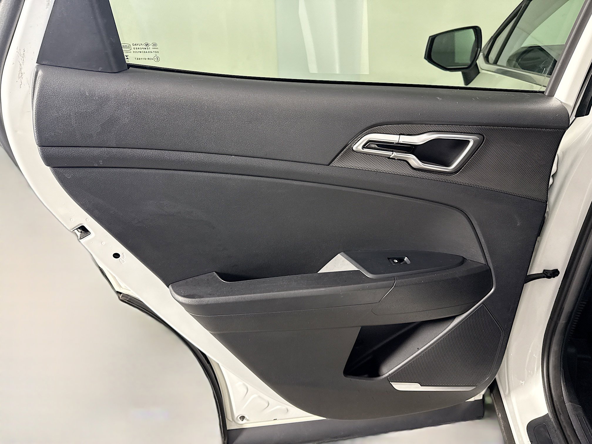 Used 2025 Kia Sportage LX image 25