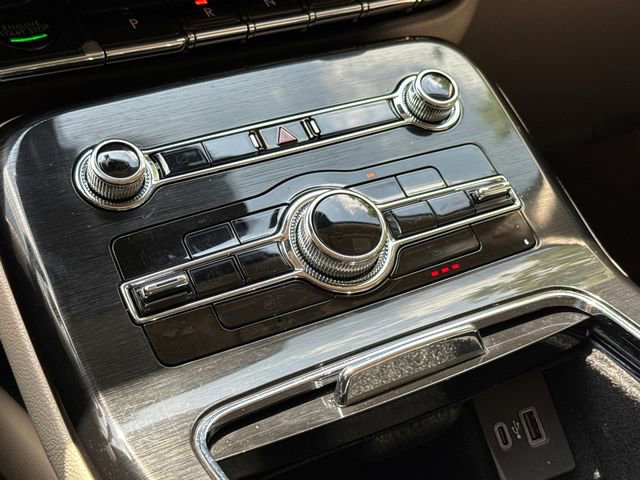 Used 2023 Lincoln Nautilus AWD image 27