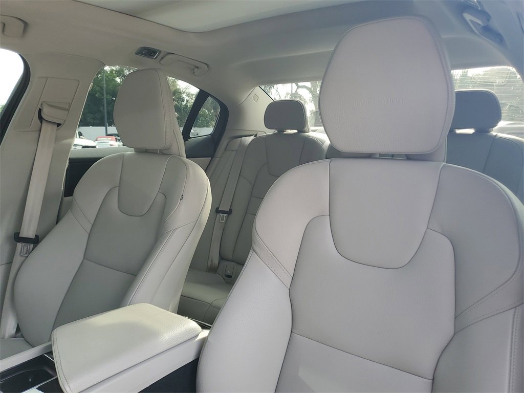 Used 2020 Volvo S60 T6 Inscription image 5