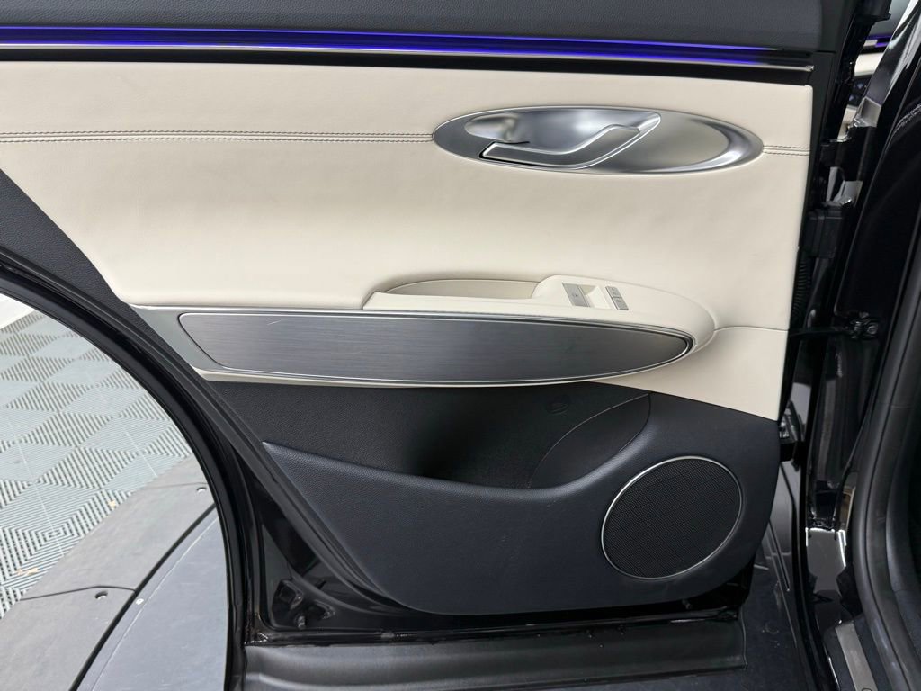 Used 2026 Genesis GV70 2.5T Select image 31