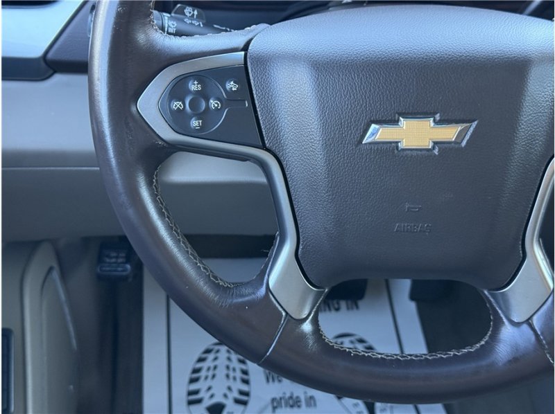 Used 2016 Chevrolet Suburban LT image 37