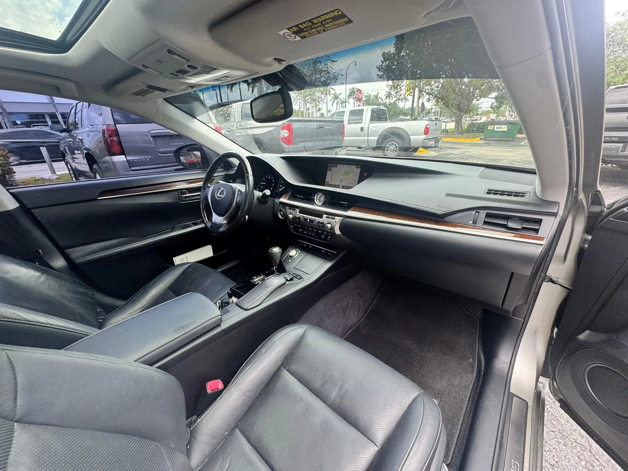 Used 2015 Lexus ES 350 w/ Luxury Package FWD image 14