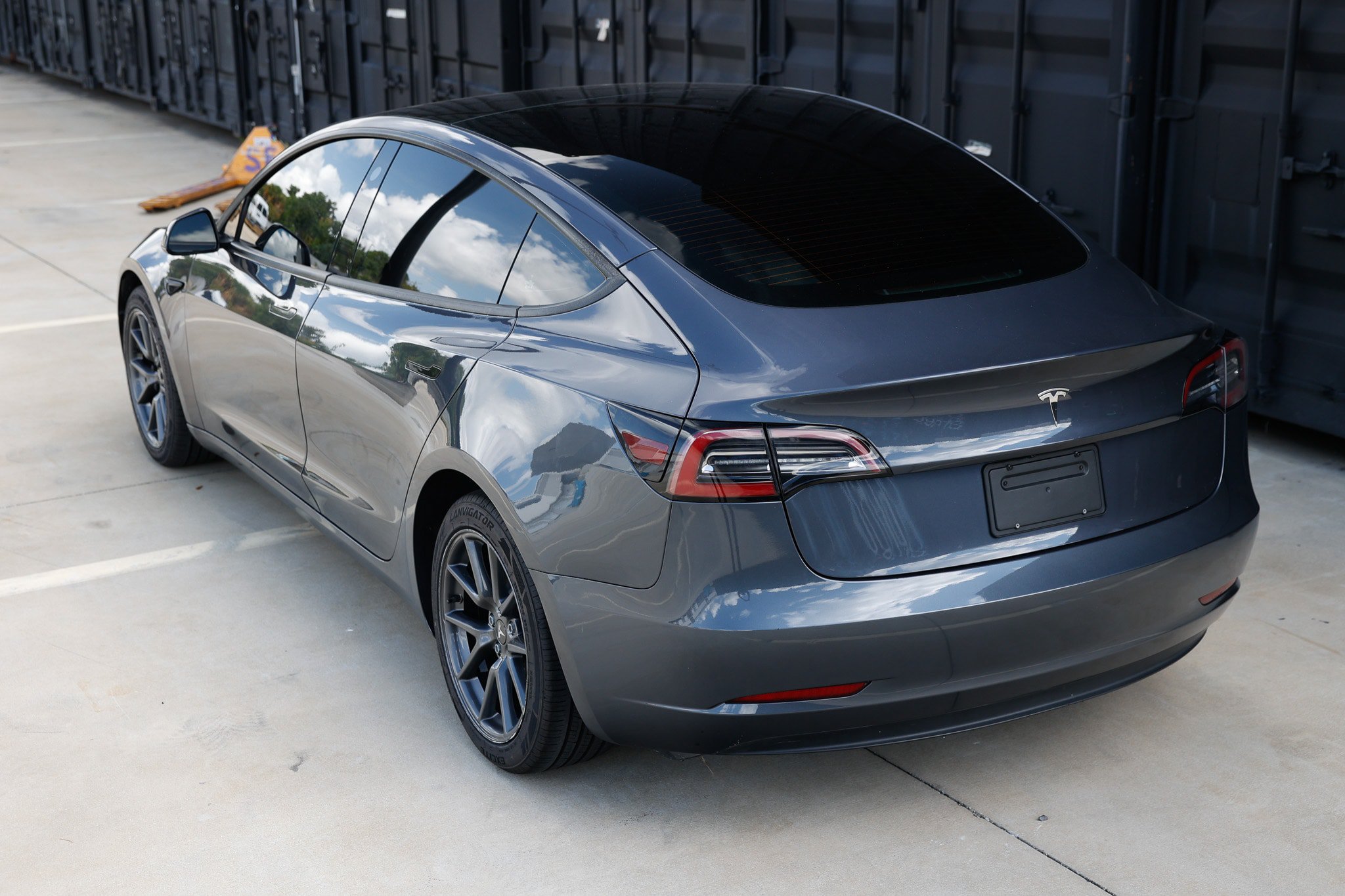 Used 2023 Tesla Model 3 Standard Range RWD image 9