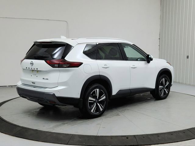 Used 2025 Nissan Rogue SL image 7