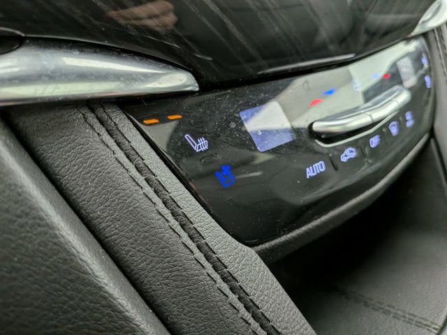 Certified 2023 Cadillac XT6 Premium Luxury w/ LPO, Floor Liner Package AWD/4WD image 9