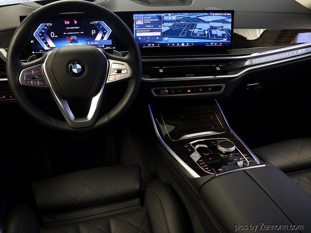 Certified 2025 BMW X7 xDrive40i AWD/4WD image 17