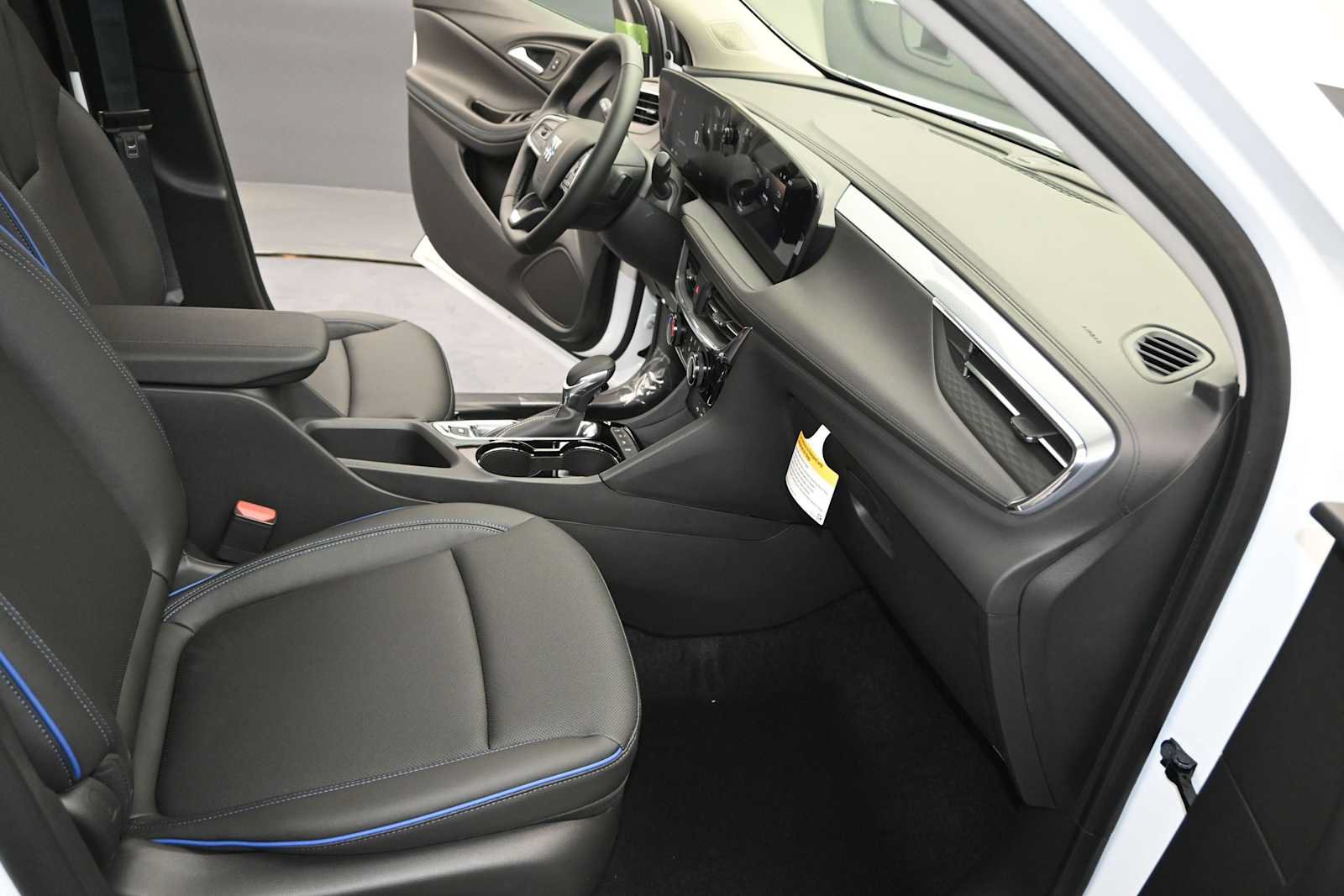 New 2026 Buick Encore GX Sport Touring w/ Advanced Technology Package AWD/4WD image 24