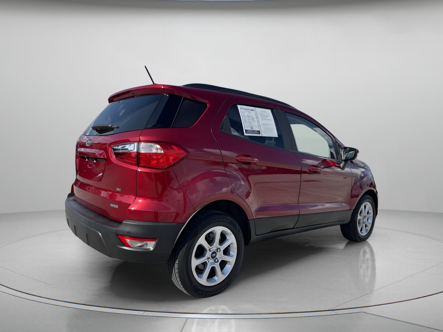 Used 2020 Ford EcoSport SE w/ SE Convenience Package FWD image 3