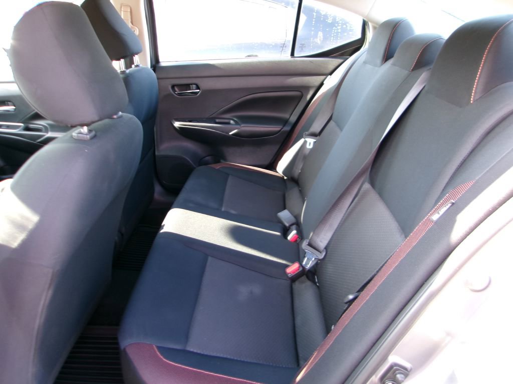 Used 2020 Nissan Versa SR w/ Convenience Package image 11