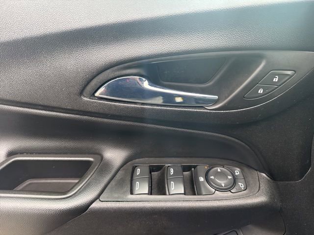 Used 2020 Chevrolet Equinox LT w/ Midnight Edition image 11