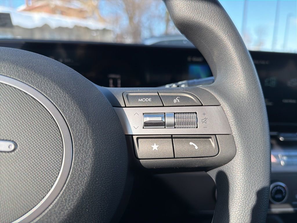 New 2026 Hyundai Kona SE image 32