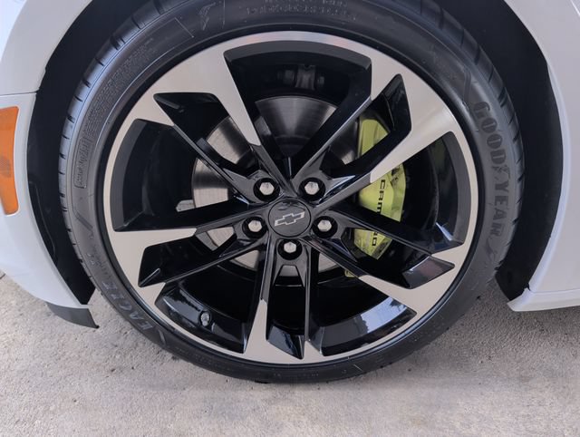 Used 2023 Chevrolet Camaro SS RWD image 23