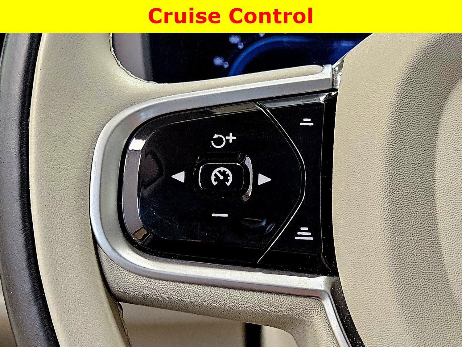 Used 2023 Volvo S60 B5 Ultimate w/ Climate Package image 34