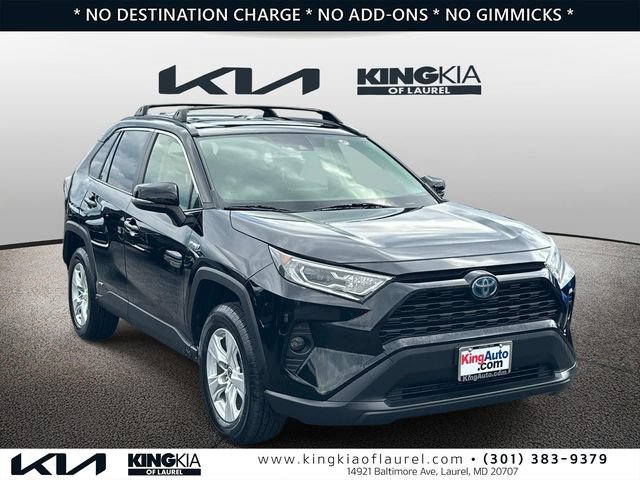 Used 2020 Toyota RAV4 XLE w/ Convenience Package AWD/4WD image 1