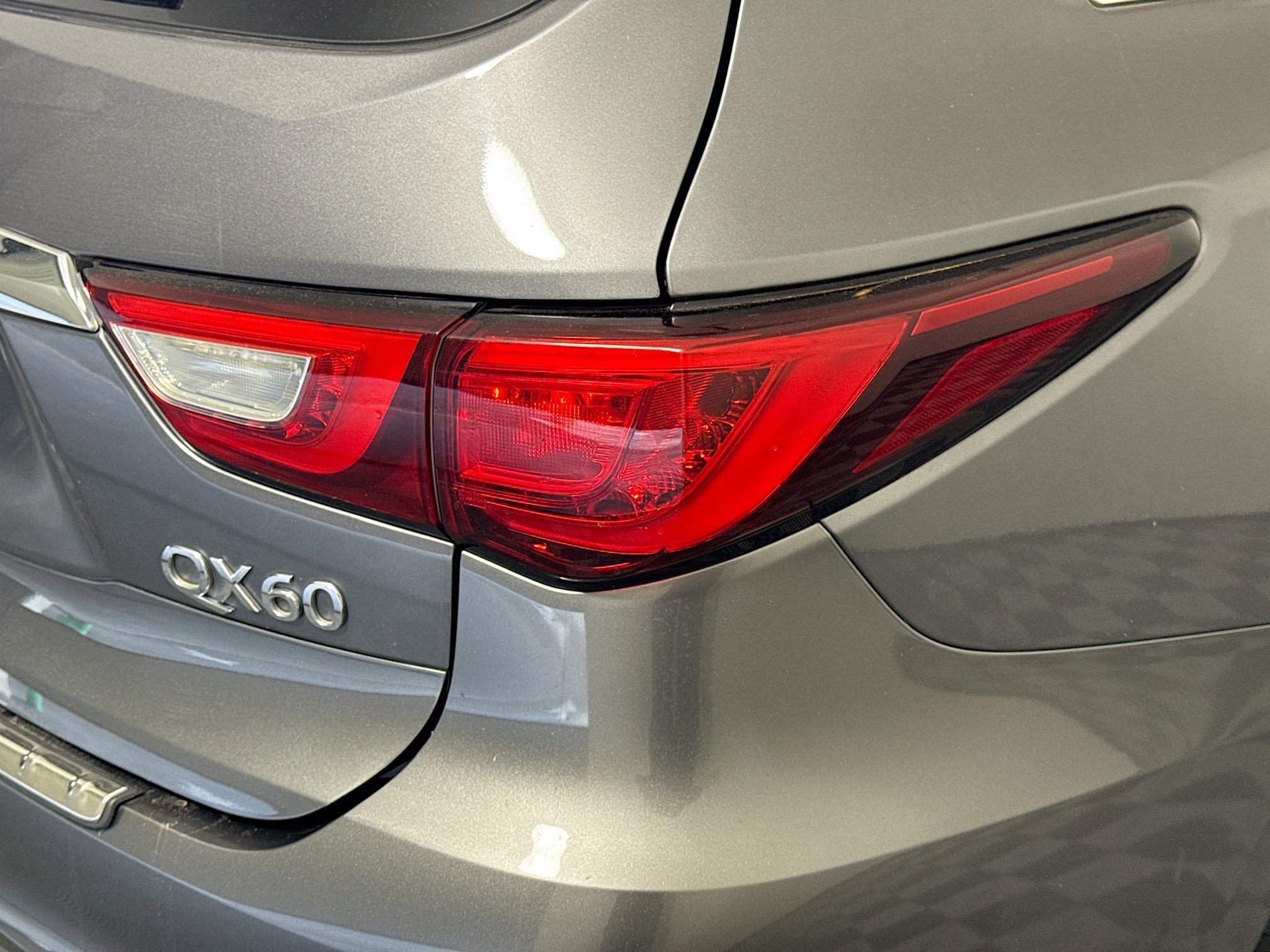 Used 2016 INFINITI QX60 FWD w/ Premium Plus Package image 34