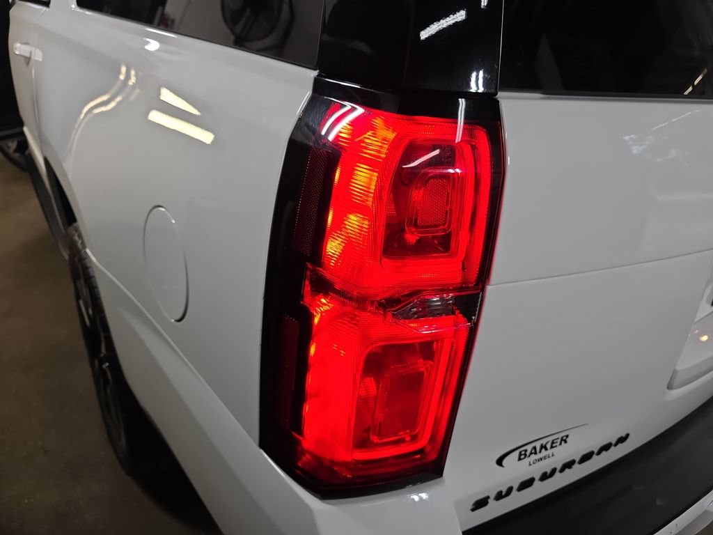 Used 2018 Chevrolet Suburban Premier AWD/4WD image 37