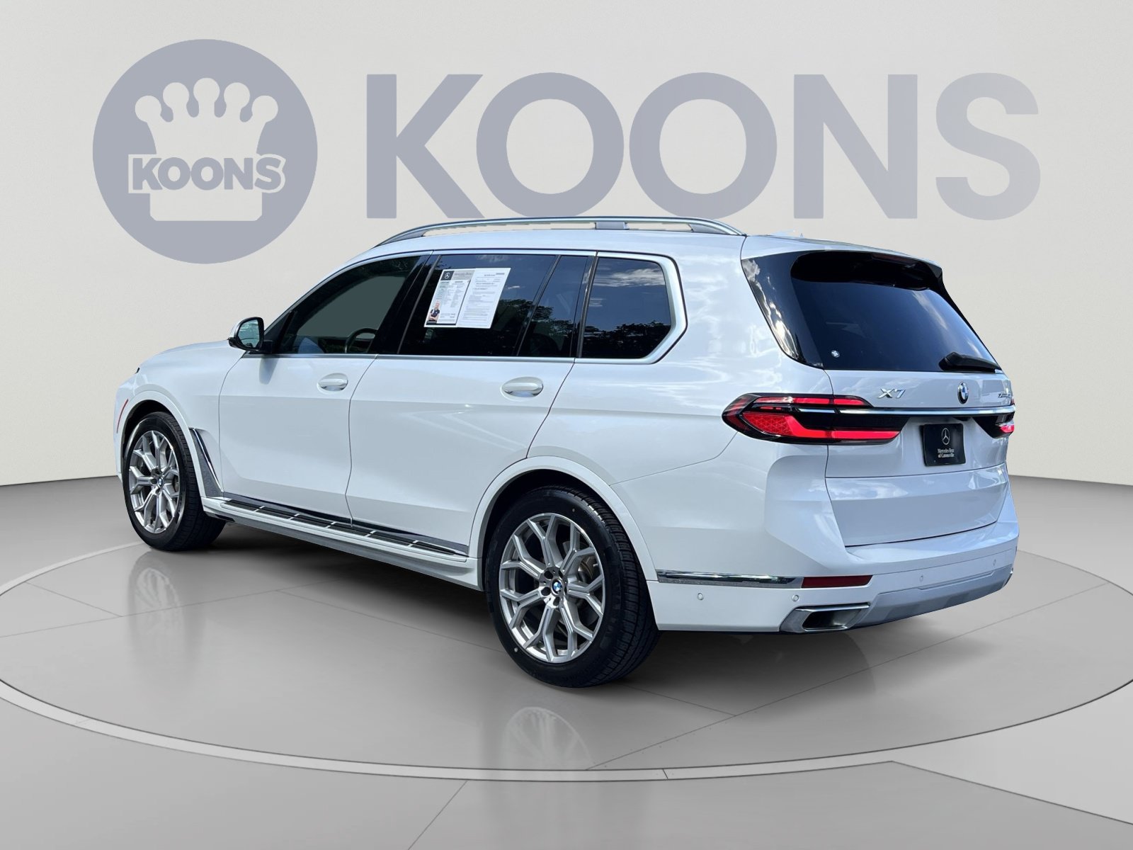 Used 2025 BMW X7 xDrive40i AWD/4WD image 8