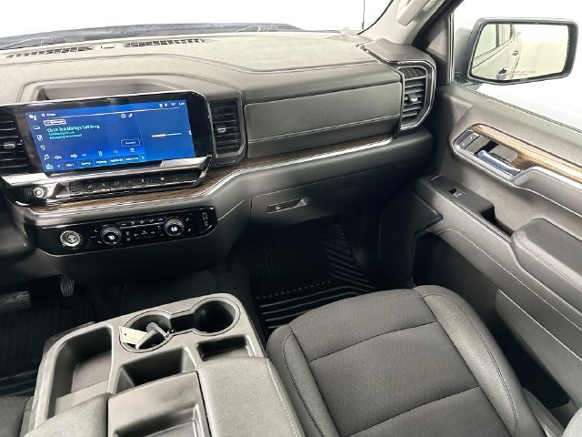 Used 2023 Chevrolet Silverado 1500 LT AWD/4WD image 25
