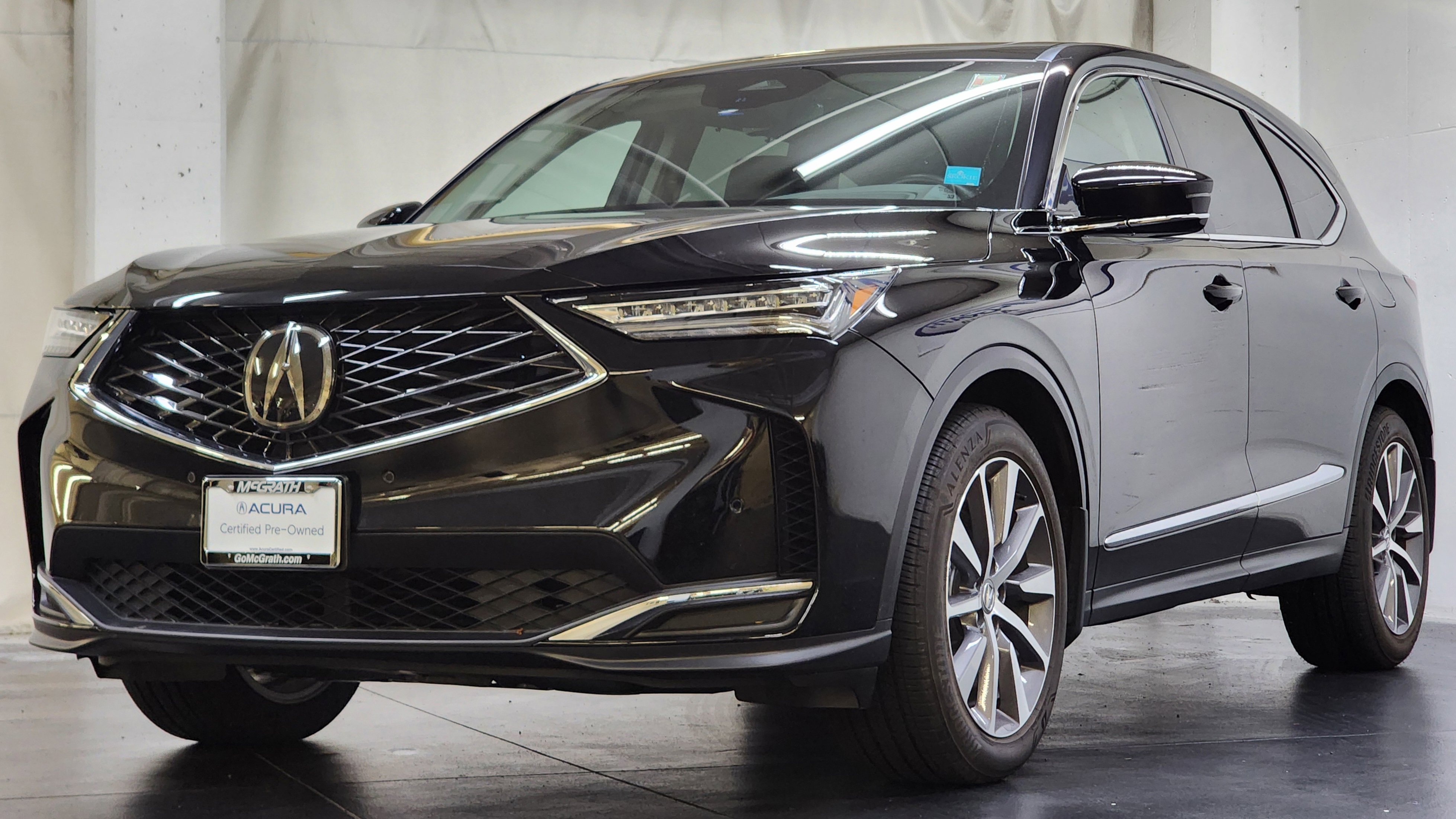 Certified 2025 Acura MDX SH-AWD w/ Technology Package image 11