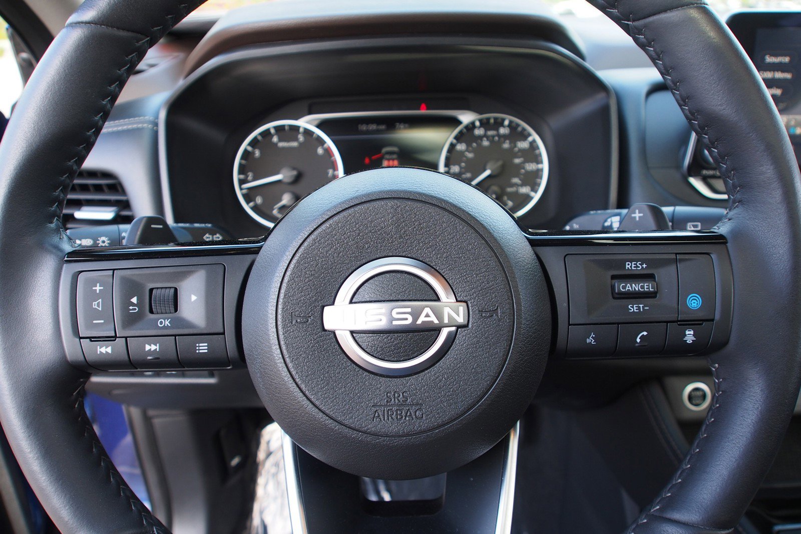 Used 2023 Nissan Rogue SL FWD image 21