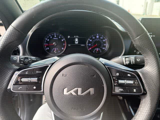 Used 2023 Kia Forte GT-Line w/ GT-Line Technology Package FWD image 15