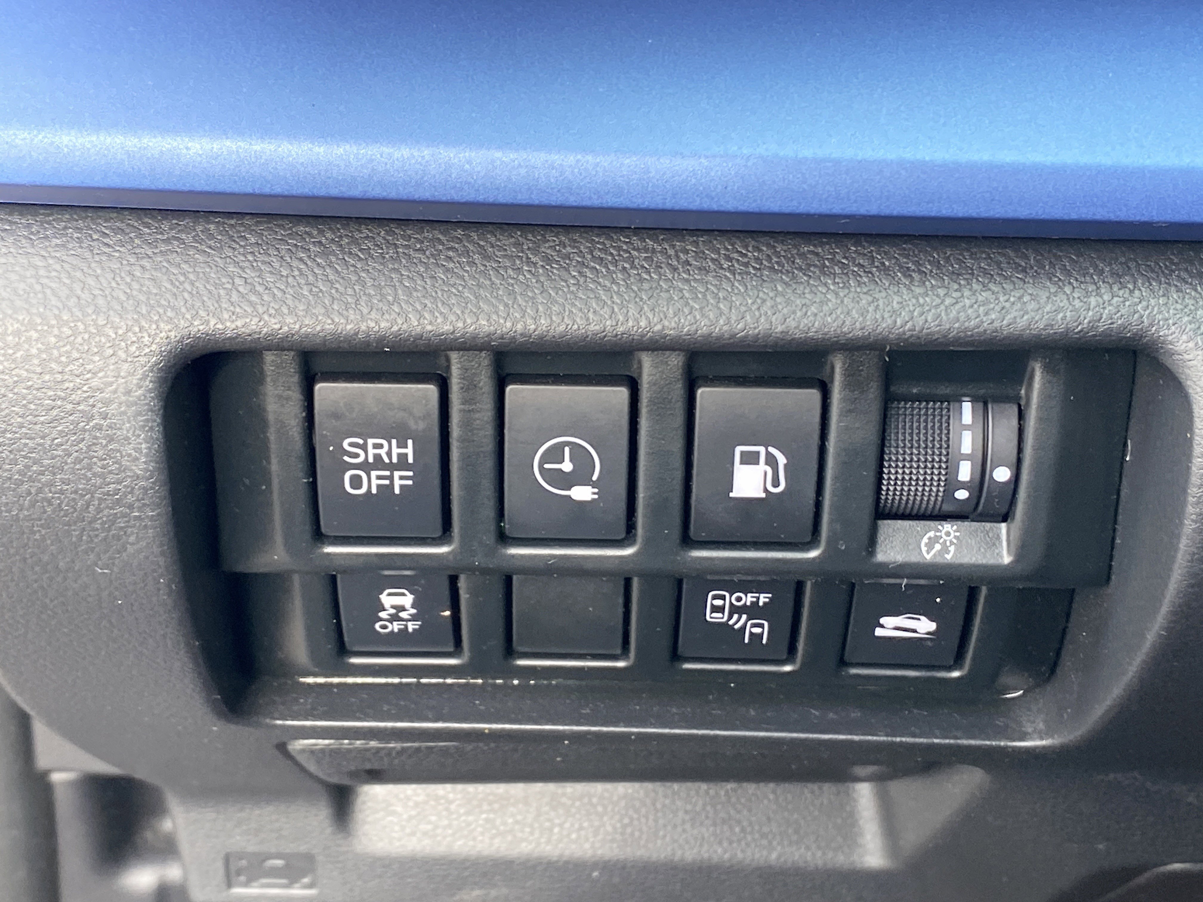 Used 2021 Subaru Crosstrek Hybrid w/ Moonroof Package w/Navigation image 14