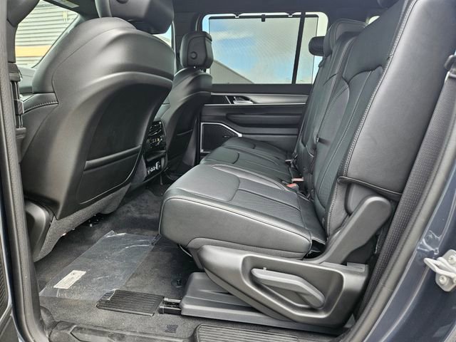 New 2025 Jeep Wagoneer L Series II w/ Convenience Group I image 22