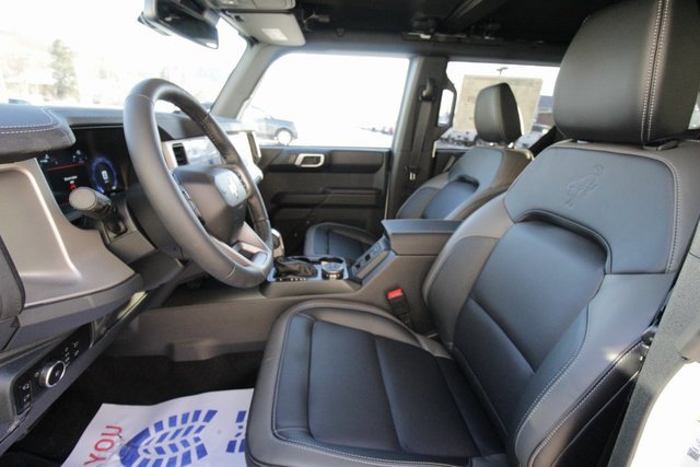 New 2025 Ford Bronco Outer Banks image 17