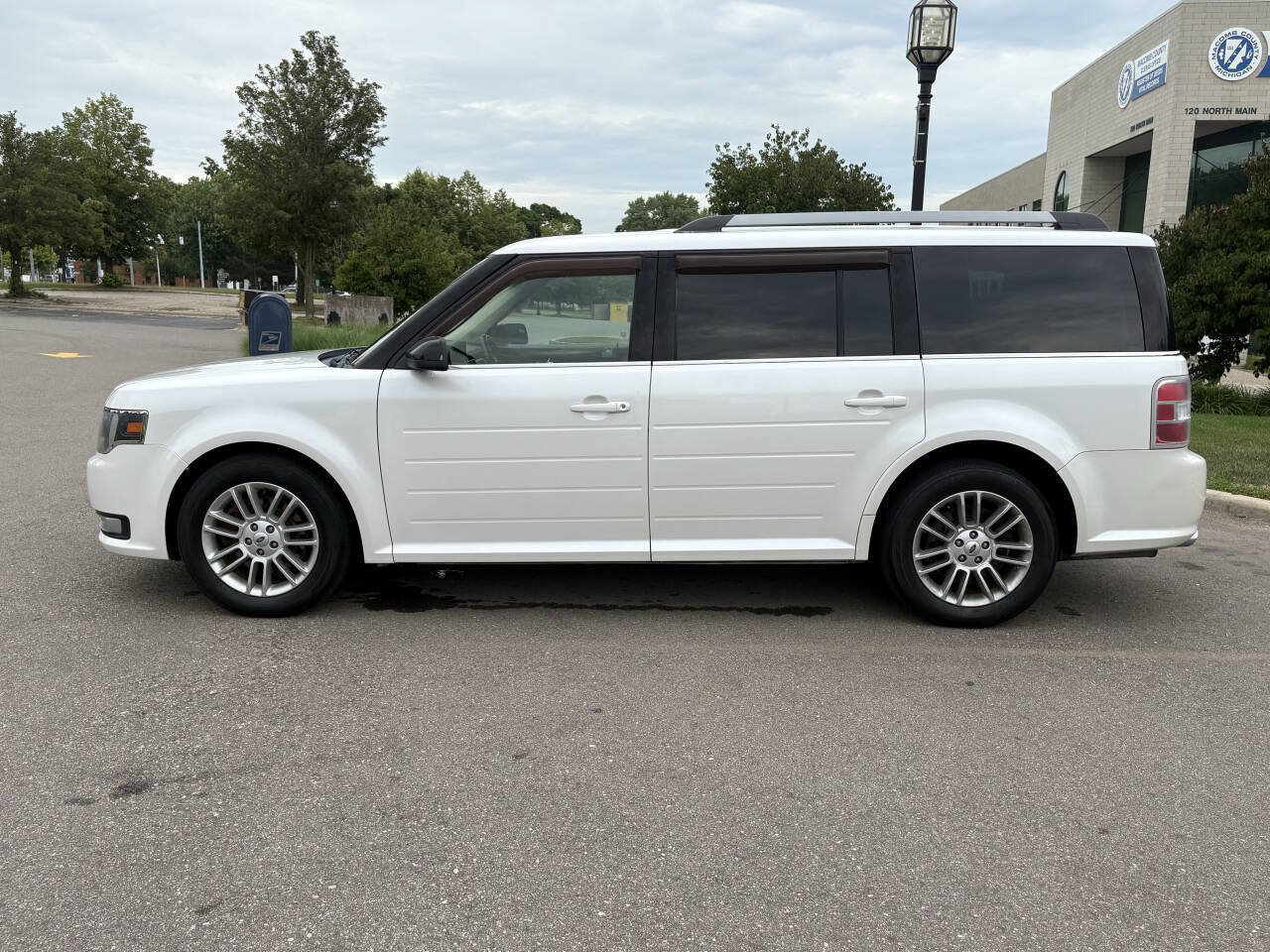 Used 2013 Ford Flex SEL w/ Class III Trailer Tow Pkg AWD/4WD image 20