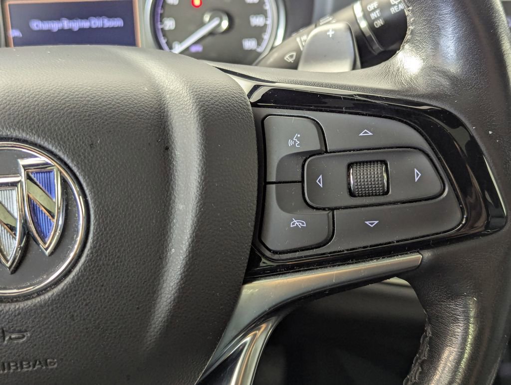 Used 2023 Buick Enclave Essence w/ Experience Buick Package FWD image 9