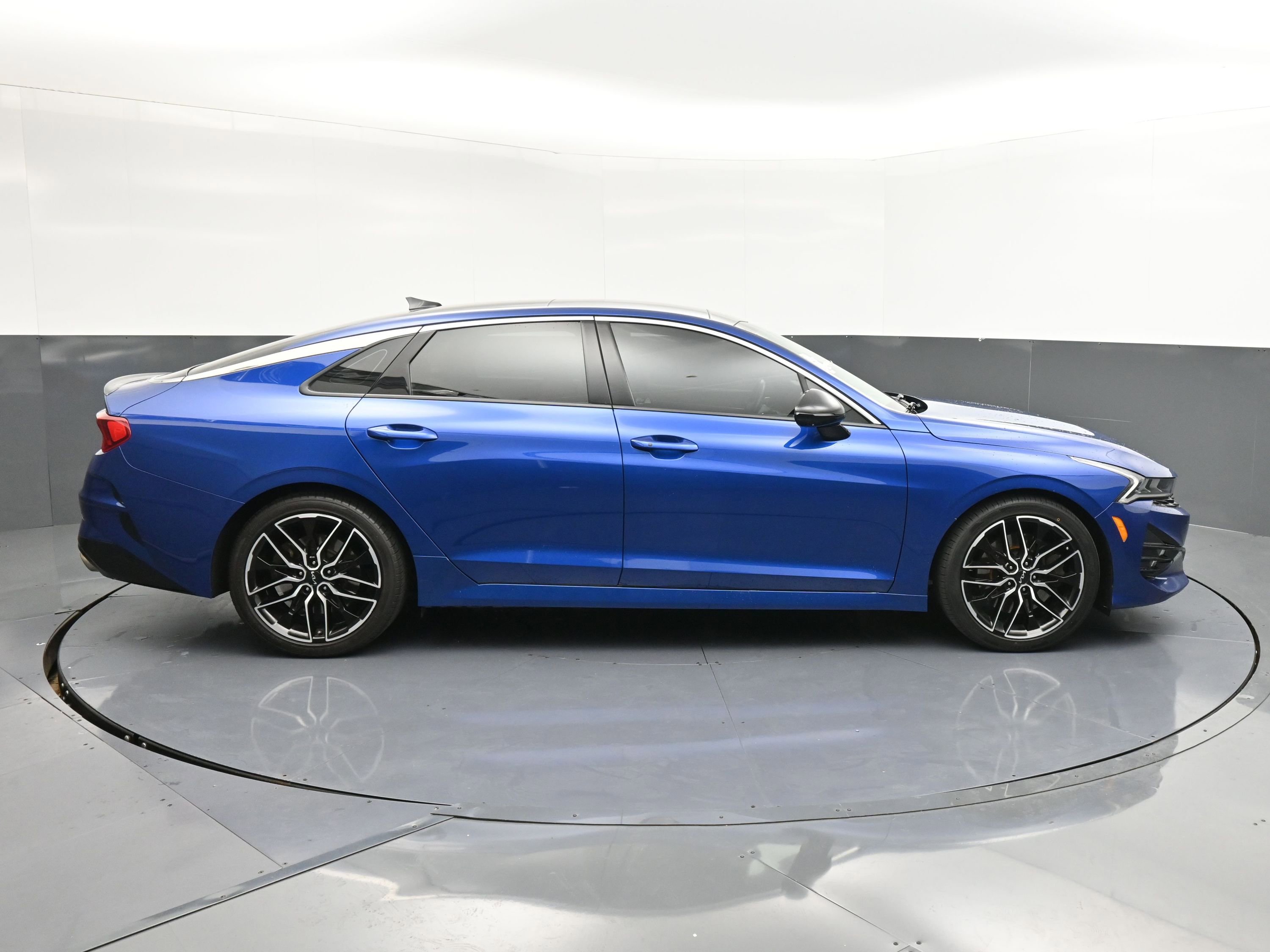 Used 2023 Kia K5 GT w/ GT1 Package image 9