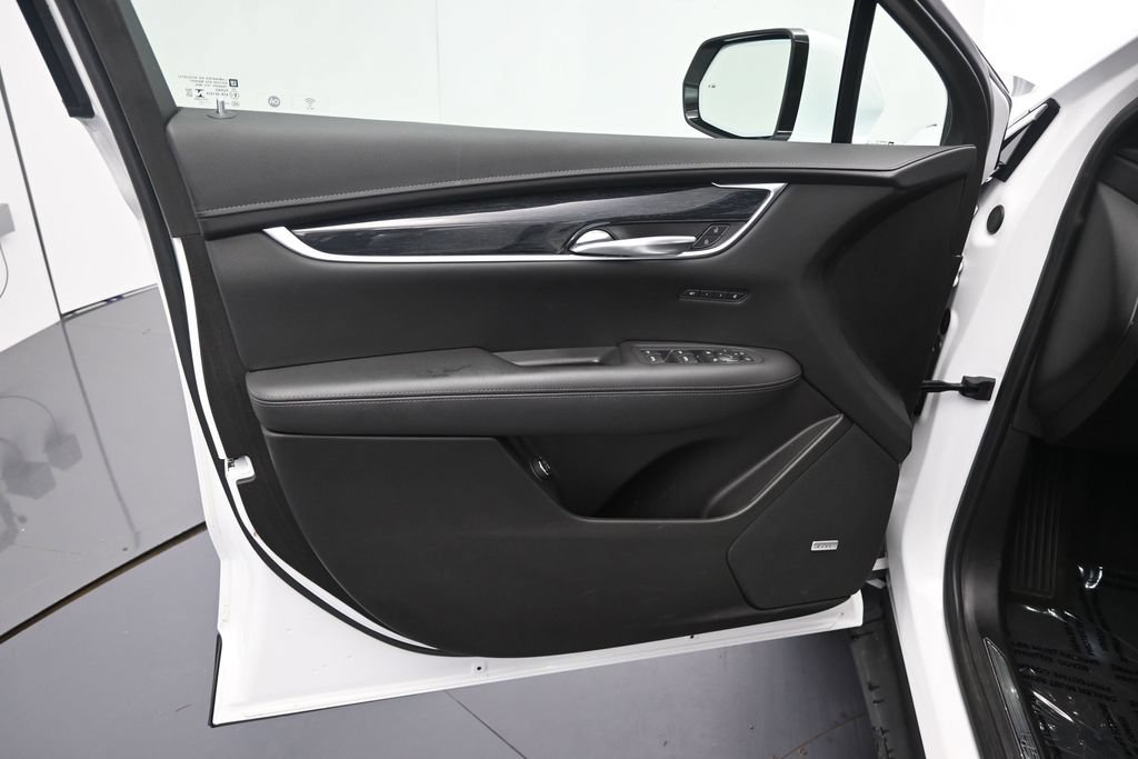 Used 2021 Cadillac XT5 Premium Luxury AWD/4WD image 19