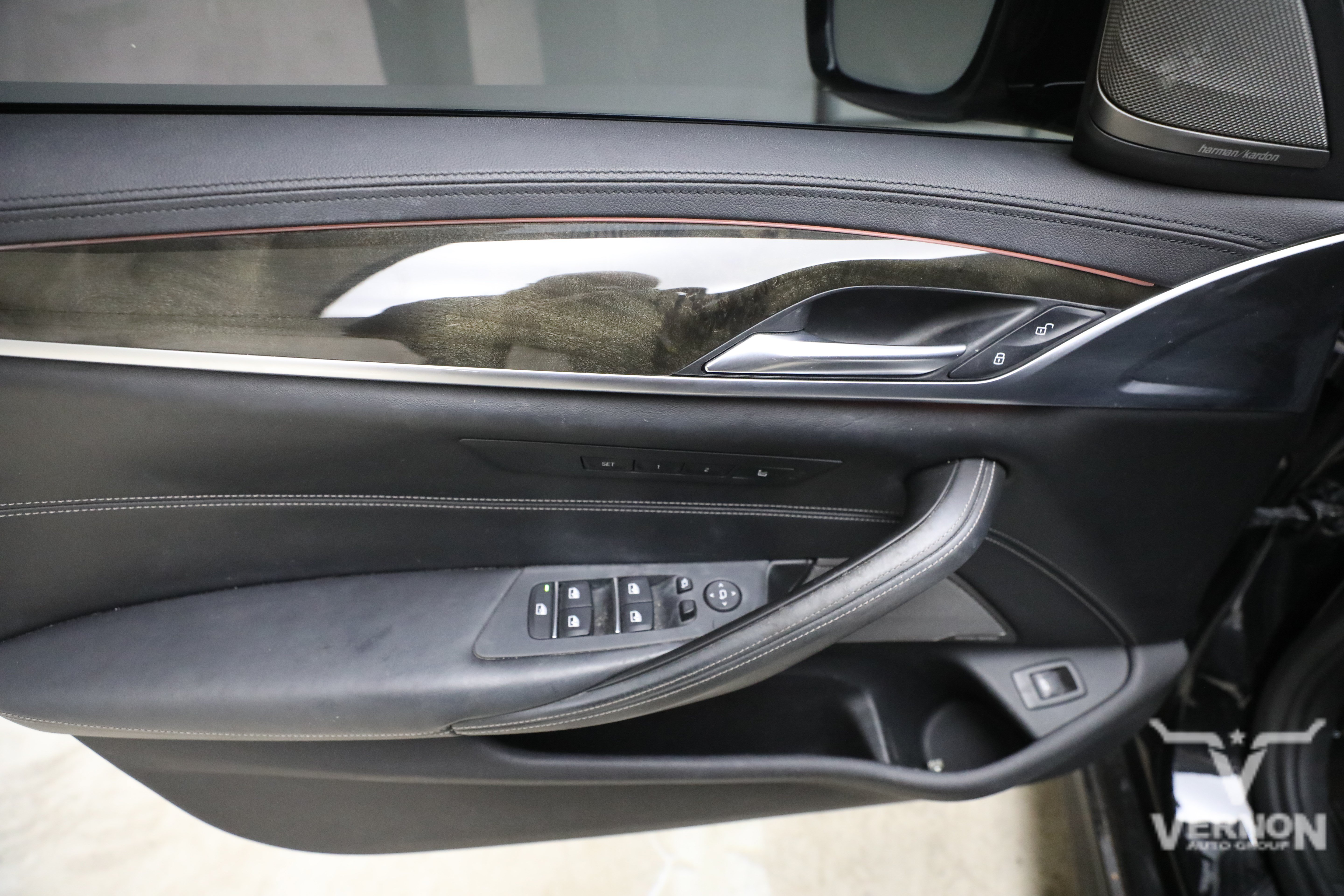 Used 2018 BMW 540i RWD image 19