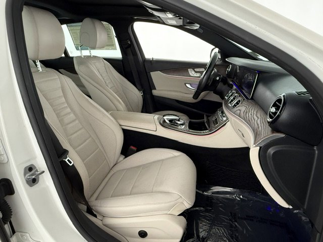 Used 2019 Mercedes-Benz E 300 4MATIC image 18