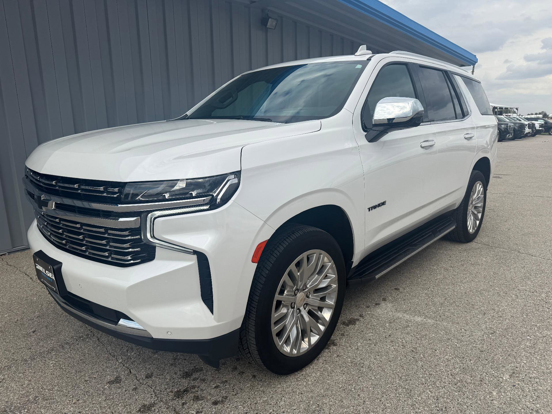 Used 2024 Chevrolet Tahoe Premier w/ Premium Package image 2